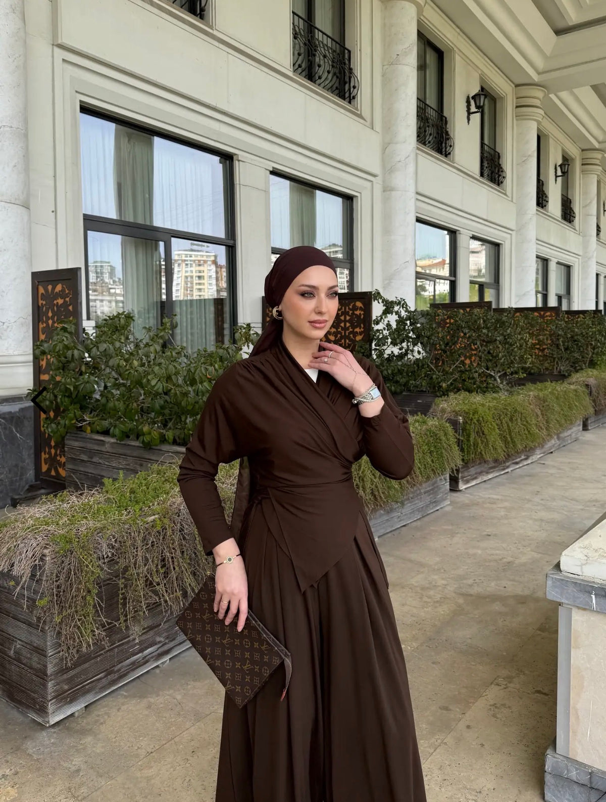S26-21Brown